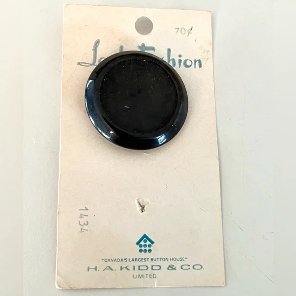 Vintage Various Button Collection - Picture 3 of 12